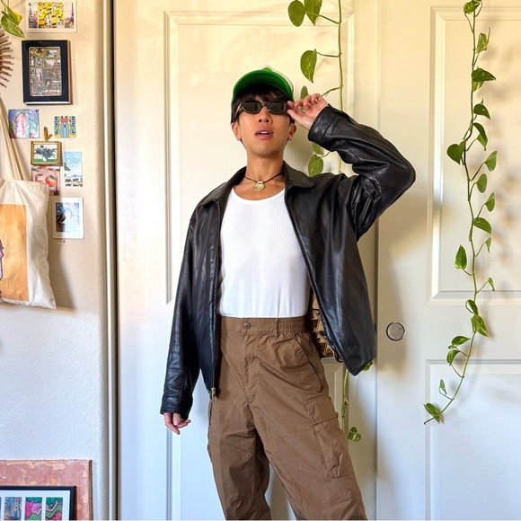 Men's Vintage Black Leather Jacket - Picture 2 of 8